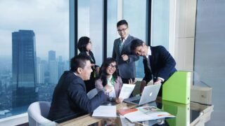 正社員とフリーランスの違いを徹底比較|収入・契約・社会保障まで完全解説