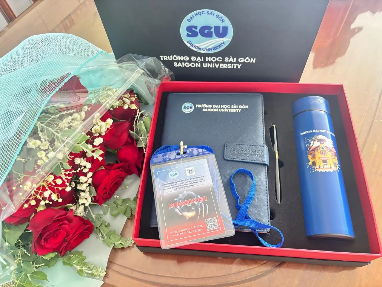 ICEFM 2026およびSaigon UniversityのPresenter記念品